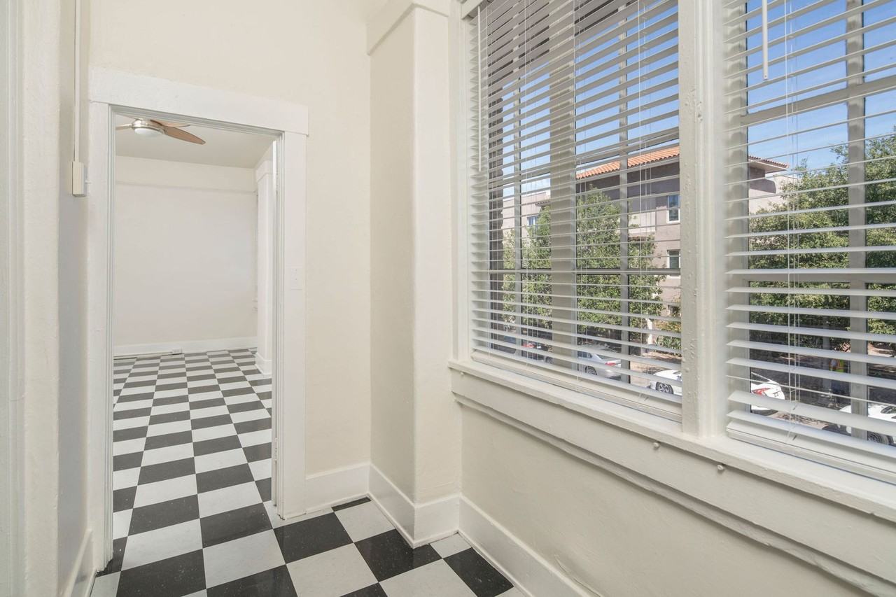 Downtown Phoenix - Photo 4 of 50