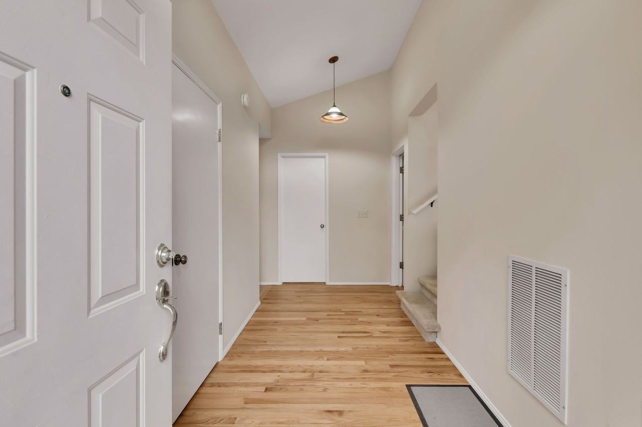 17812 151st Way Ne - Photo 4 of 30