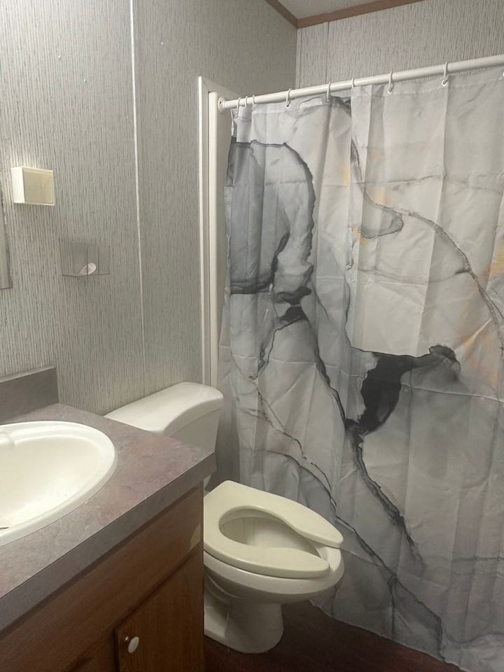 138 Morningside Dr - Photo 4 of 20