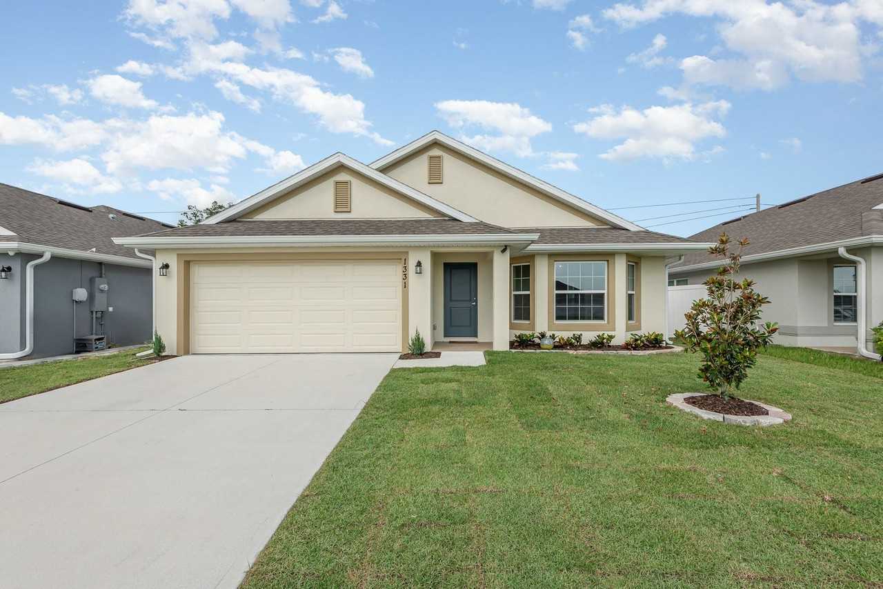 1331 Tupelo Cir - Photo 2 of 25