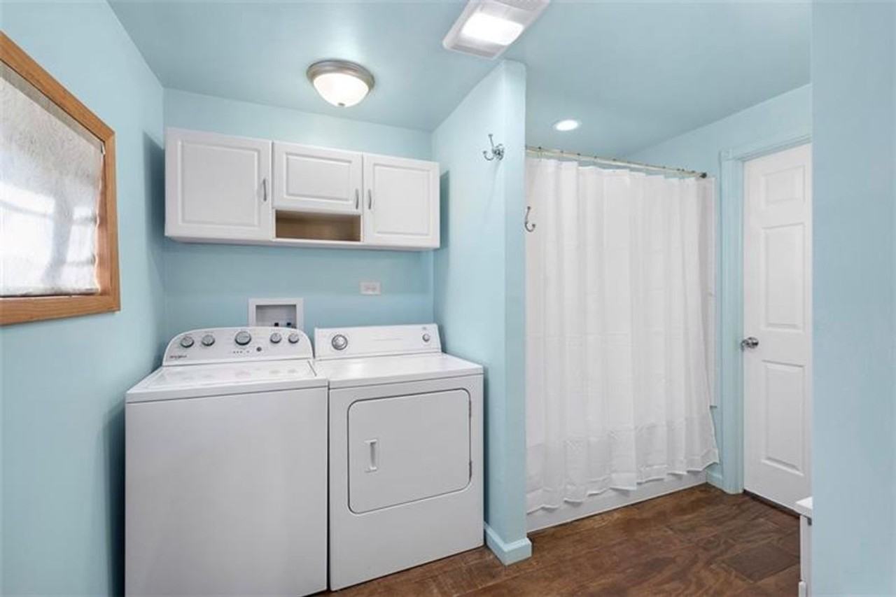 418 Laughlin Ave - Photo 5 of 21