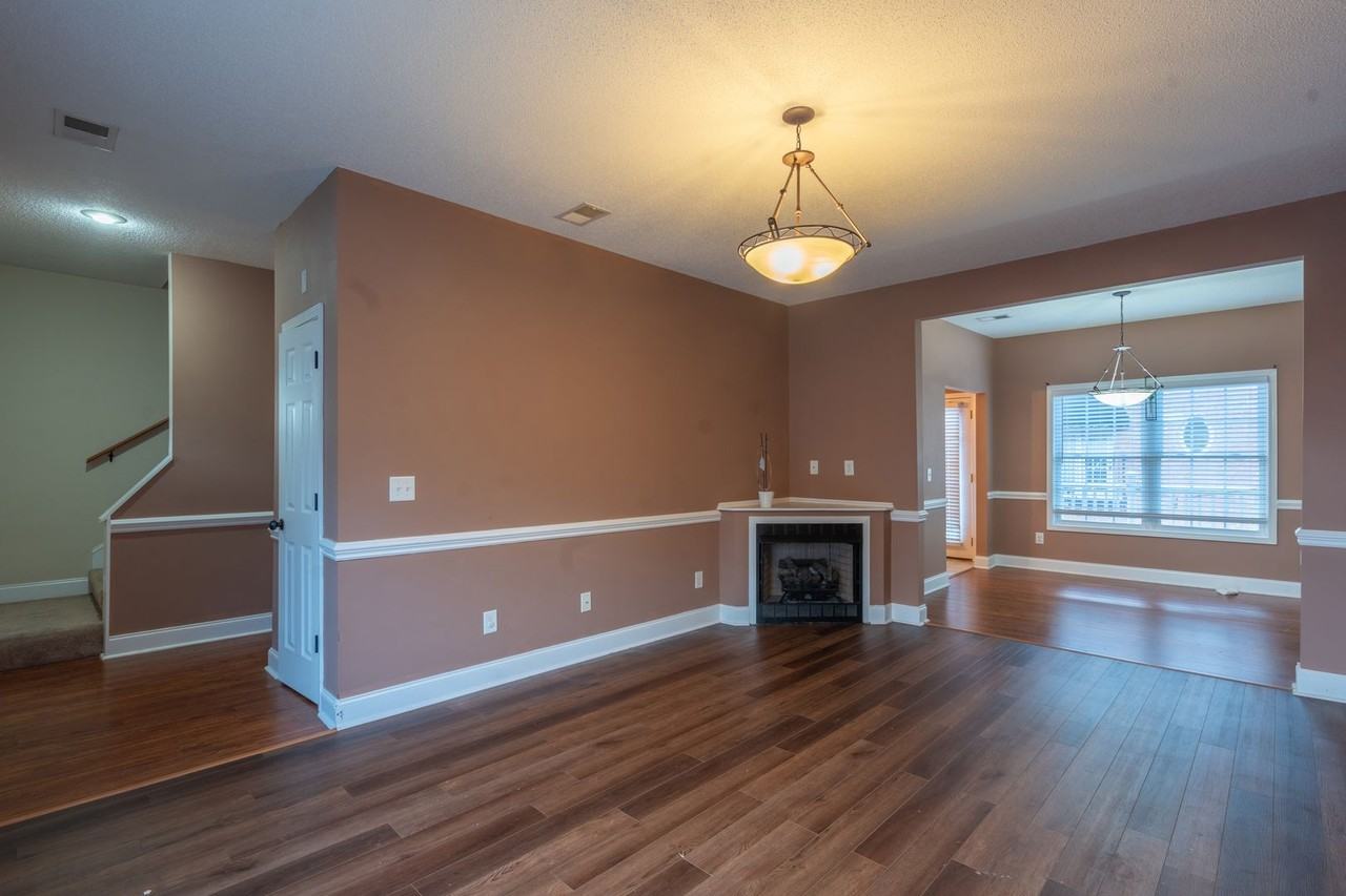 1721 Skyline Dr #200 - Photo 4 of 17