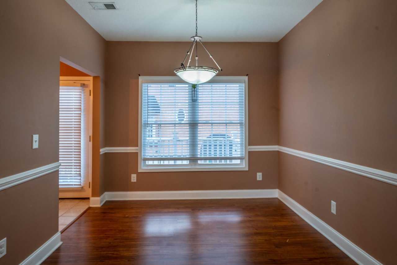 1721 Skyline Dr #200 - Photo 5 of 17