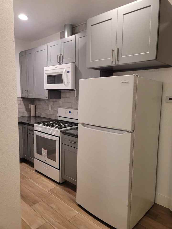 1711 Adler Ct - Photo 7 of 10