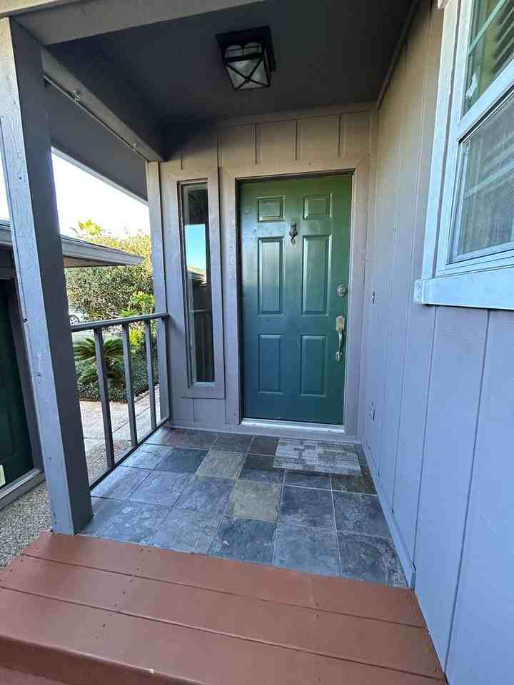 1005 W 11th Ct - Photo 5 of 26