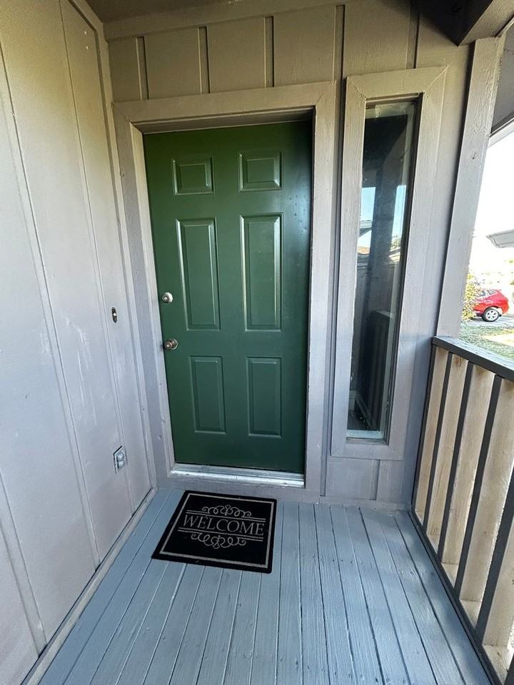 1007 W 11th Ct - Photo 4 of 18