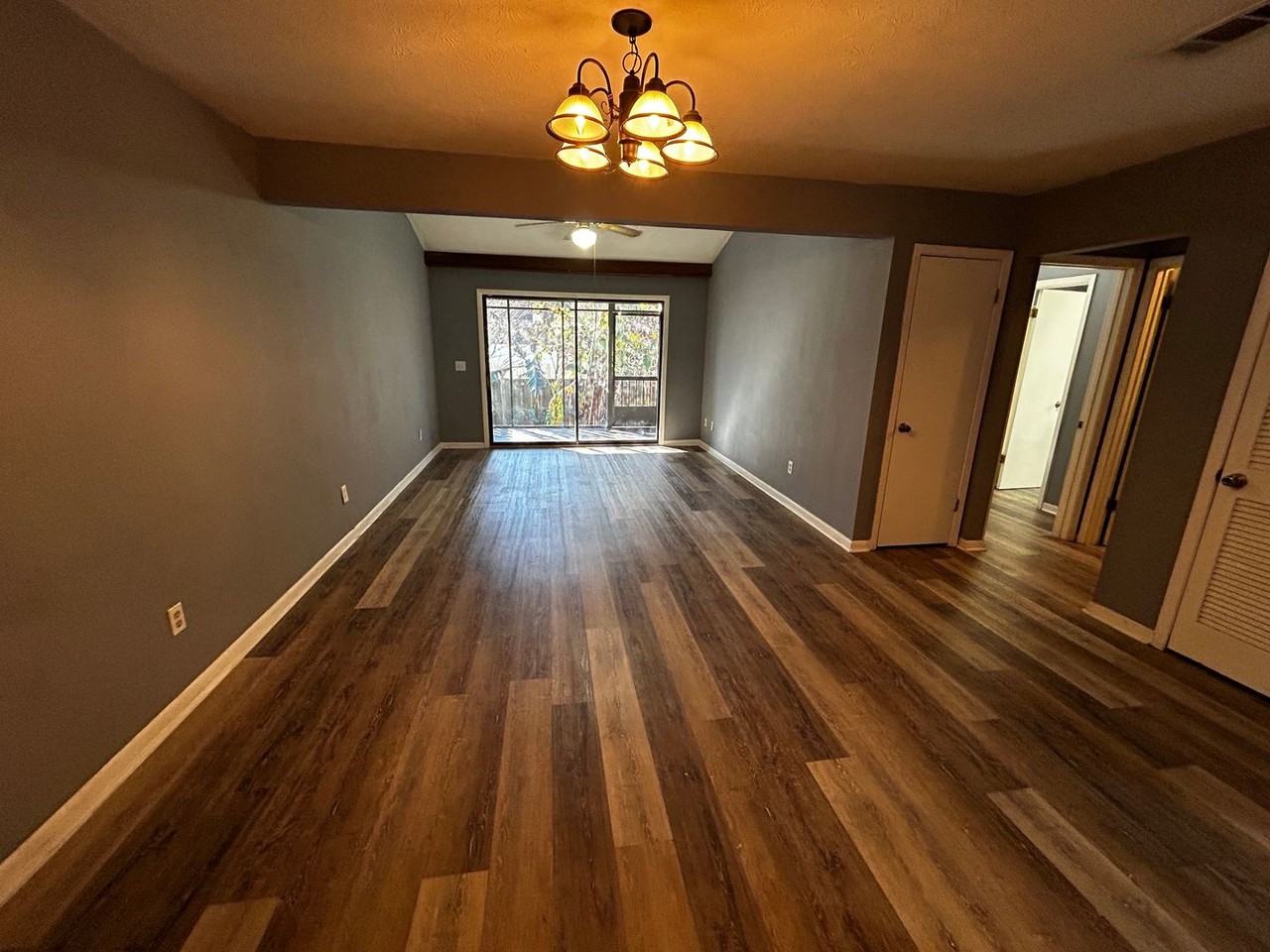 1007 W 11th Ct - Photo 6 of 18