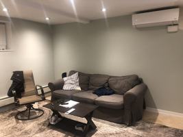 featured image of E 240th St