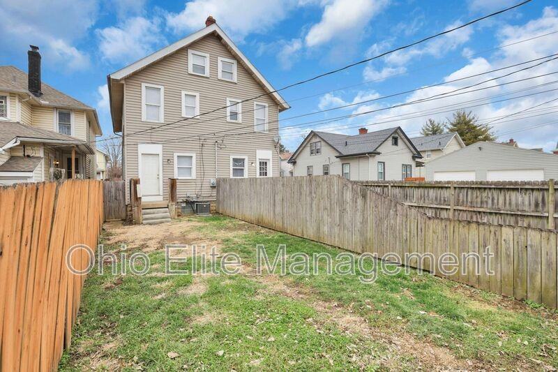 295 E Woodrow Ave - Photo 6 of 28