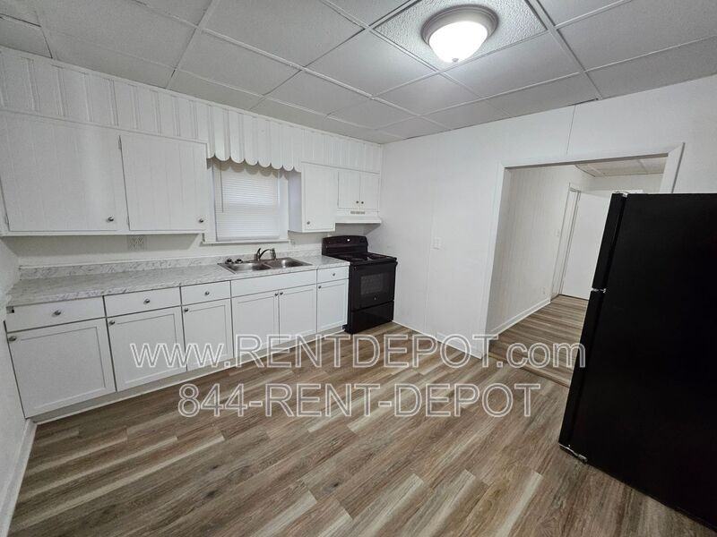 109 E Eichel Ave #B - Photo 6 of 14