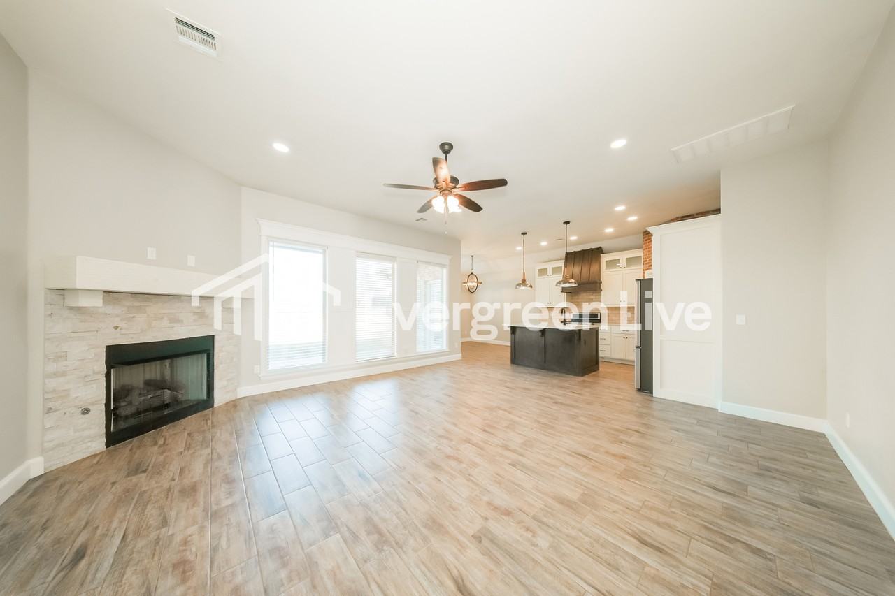 2517 Se 38th St - Photo 3 of 16