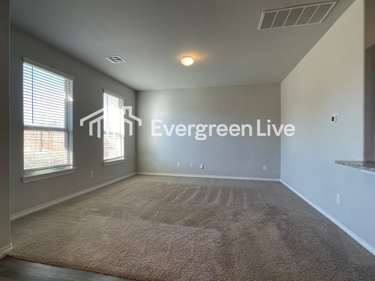 11124 Nw 95th Ct - Photo 7 of 22