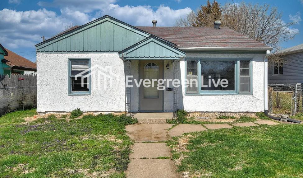 2410 6th Ave - Photo 2 of 3