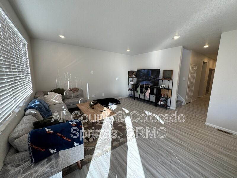 11347 Splake St - Photo 7 of 19