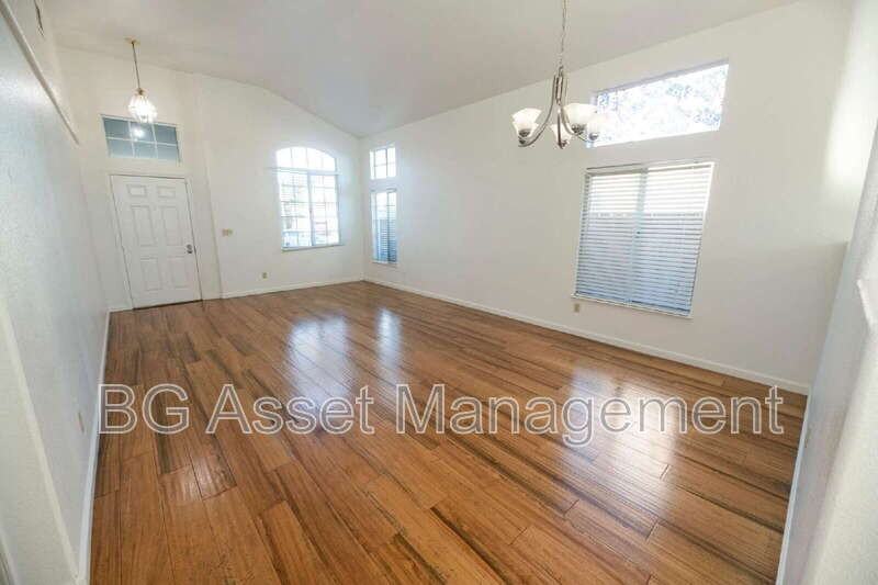 295 Avalon Cir - Photo 4 of 30