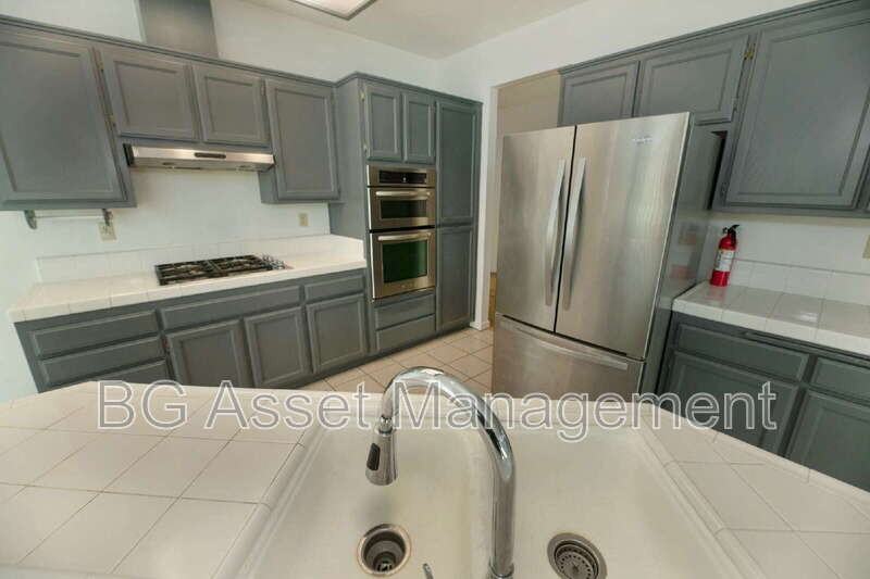 295 Avalon Cir - Photo 6 of 30