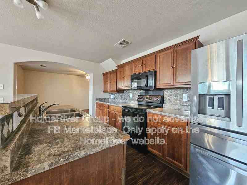 3908 Whisper Pt - Photo 7 of 28
