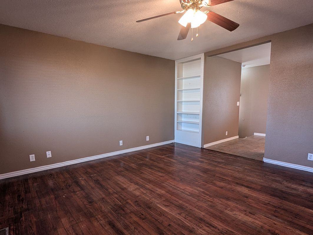 317 W 930 N - Photo 6 of 21