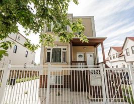 2028 N Hamlin Ave - Photo 1 of 1