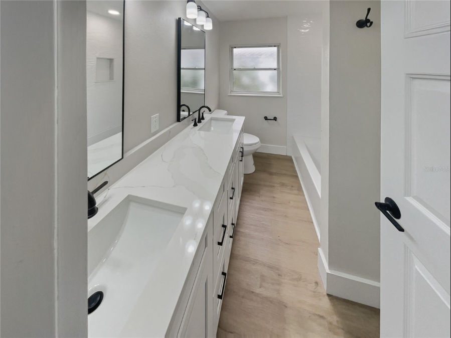 2642 49th St N - Photo 6 of 26