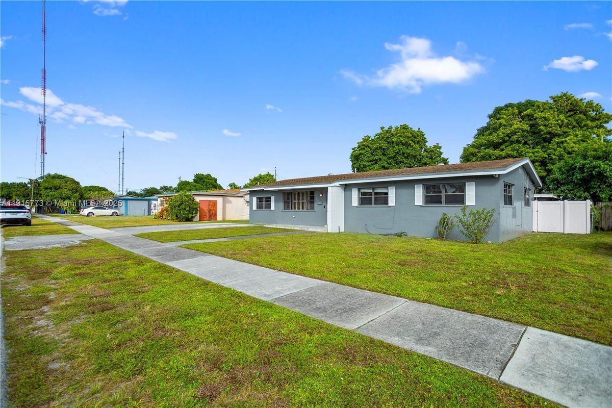 19631 Nw 6th Pl - Photo 3 of 31