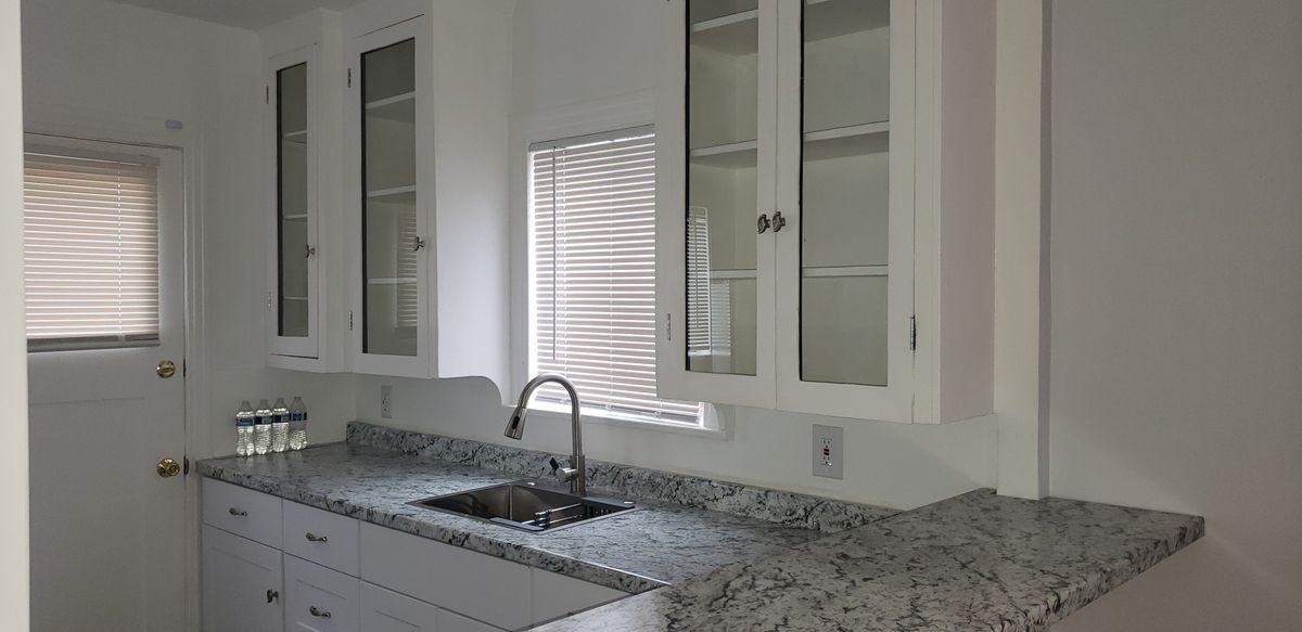 114 1/2 S Encinitas Ave - Photo 6 of 14