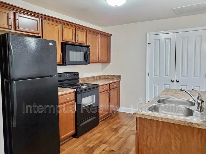 8150 Lenox Creekside Dr #K10 - Photo 6 of 16