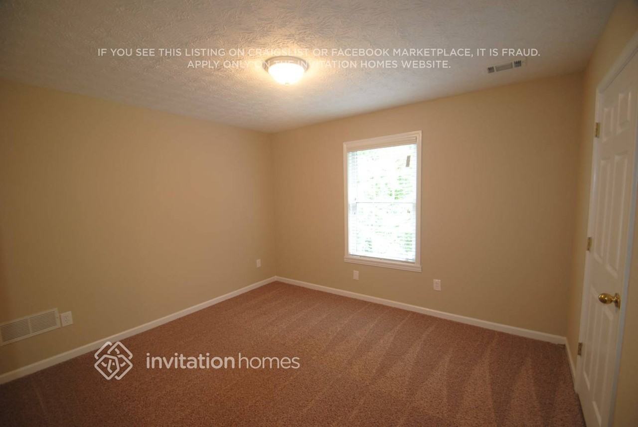 455 Allens Landing Ct - Photo 7 of 10