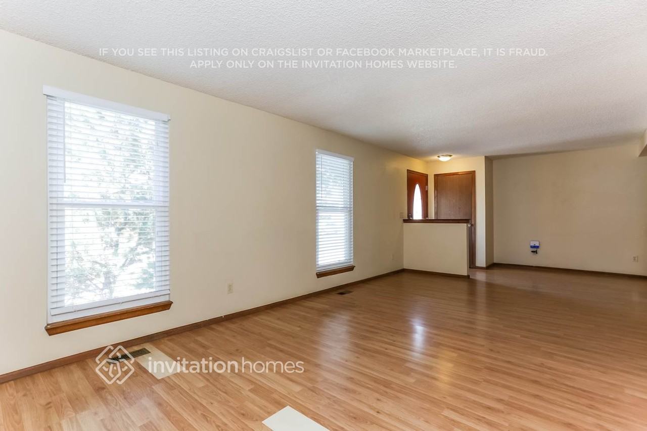 4490 S Ceylon Way - Photo 4 of 22