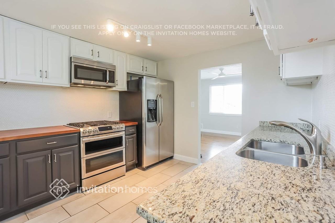 1415 S Depew St - Photo 6 of 14