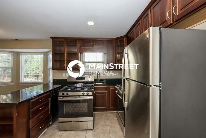 6209 Forest Pond Dr - Photo 6 of 15