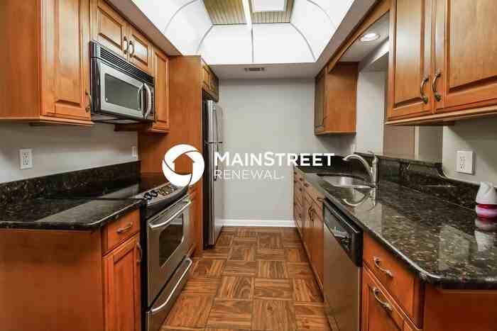 5133 Oak Hill Dr - Photo 6 of 16