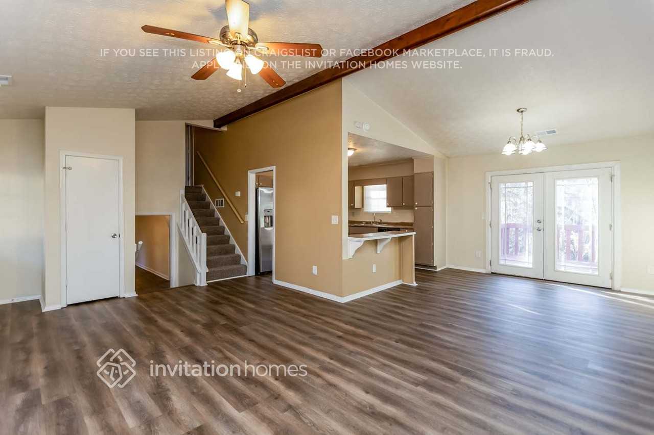 3071 Eastland Way - Photo 6 of 19