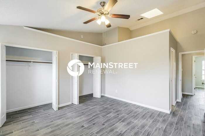 5520 Creek Valley Dr - Photo 7 of 16