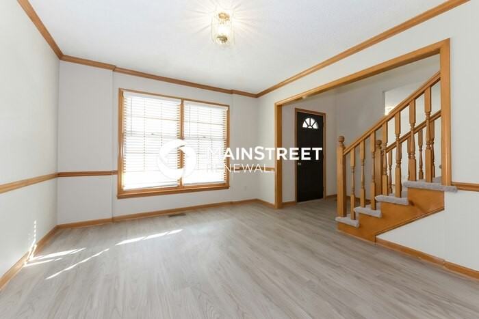 5620 Meadow View Dr - Photo 7 of 17