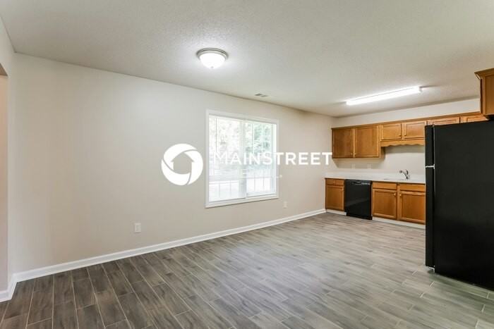 719 Woodwind Dr - Photo 5 of 16