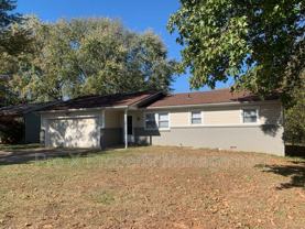 731 W Greenwood St - Photo 1 of 1