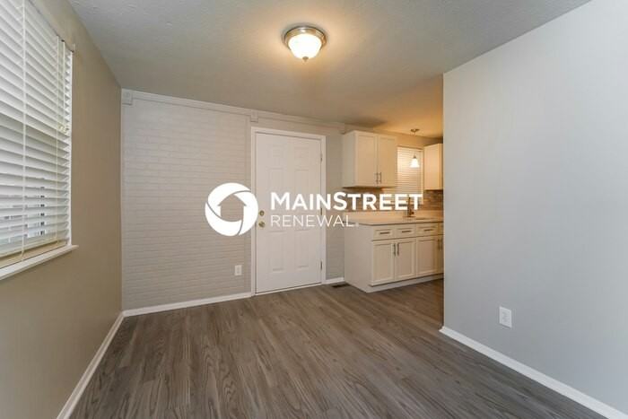 11305 Angelina Rd - Photo 5 of 17