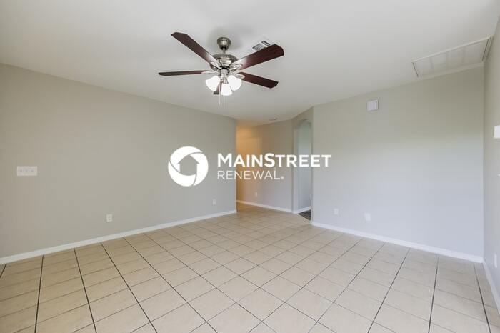 3206 51st St W - Photo 4 of 16