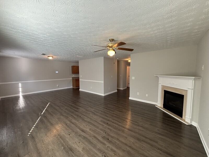 476 Townsend Bnd - Photo 3 of 20