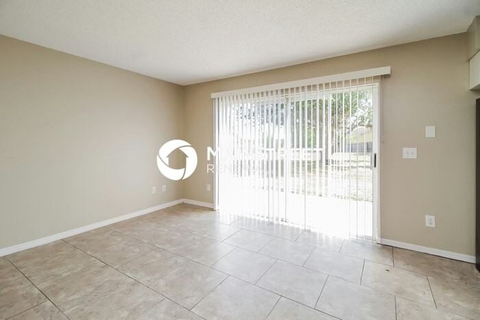 11339 Mandarin Dr - Photo 5 of 17