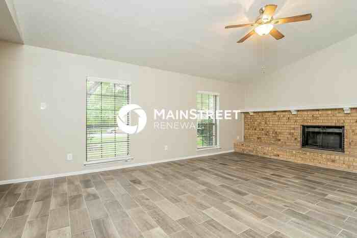 1712 Homestead St - Photo 4 of 16