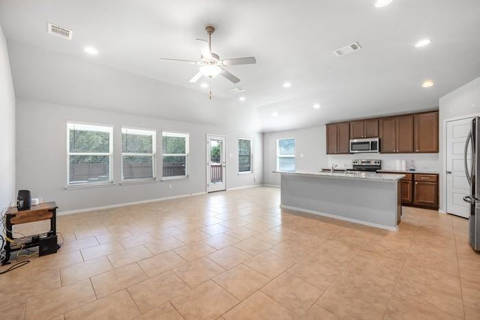 3509 Constitution Dr - Photo 3 of 18