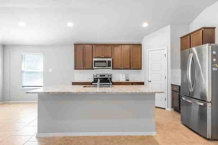 3509 Constitution Dr - Photo 5 of 18