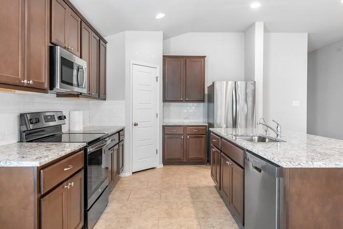 3509 Constitution Dr - Photo 6 of 18