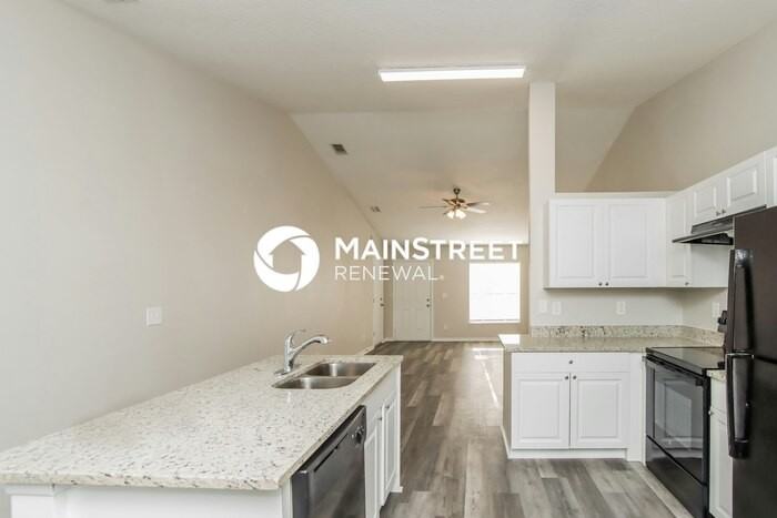 2511 Palomar Ave Se - Photo 7 of 16