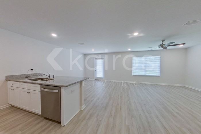 209 Monarch Ln - Photo 6 of 19