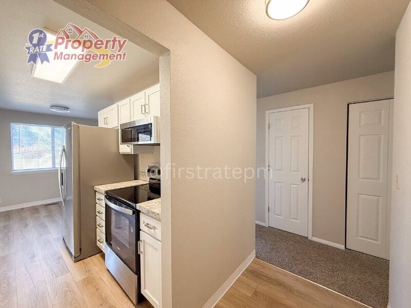 4612 W Freemont St - Photo 3 of 41