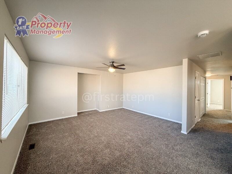 4612 W Freemont St - Photo 6 of 41