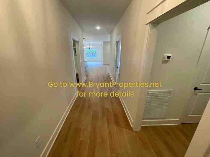 813 Parkside Blvd - Photo 2 of 23